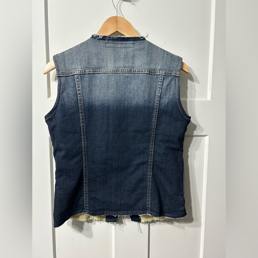 NWOT Driftwood Blue Denim Fleece Lined Button Down Jean Jacket Vest Women’s M - Picture 2 of 6